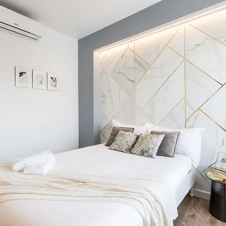 Lisbon Airport Suites *