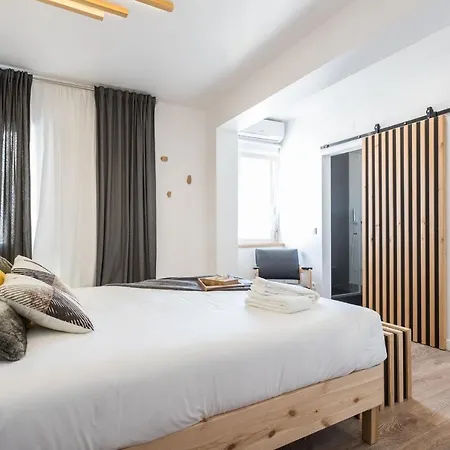 Apartment Lisbon Airport Suites