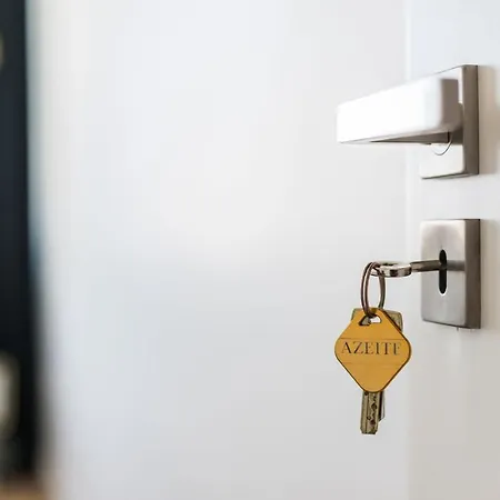 Lisbon Airport Suites Apartment *